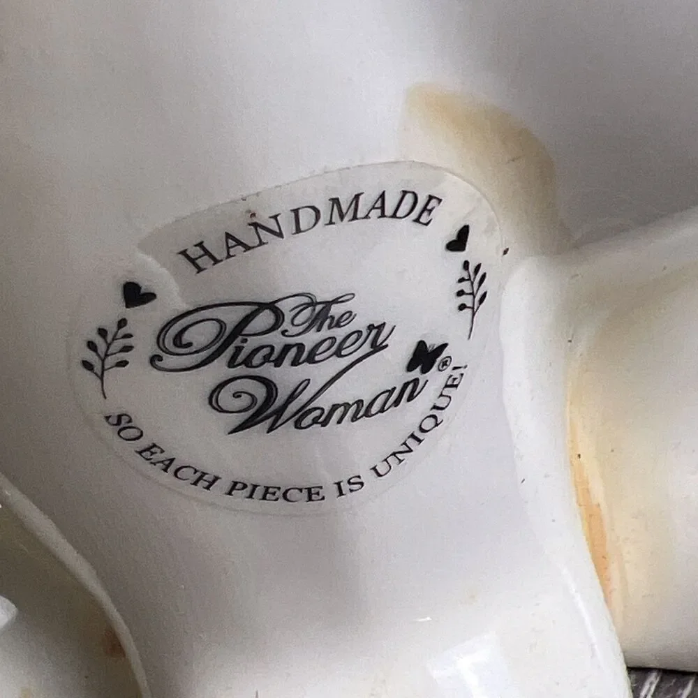 Pioneer Woman Dog Cookie Jar Labrador Retriever Lucy White Lab 11.5